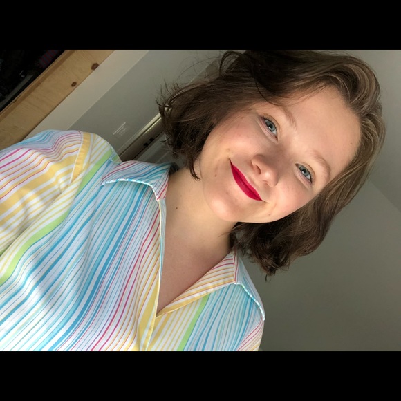 Meet your Posher, Zoe - Picture 2 of 6